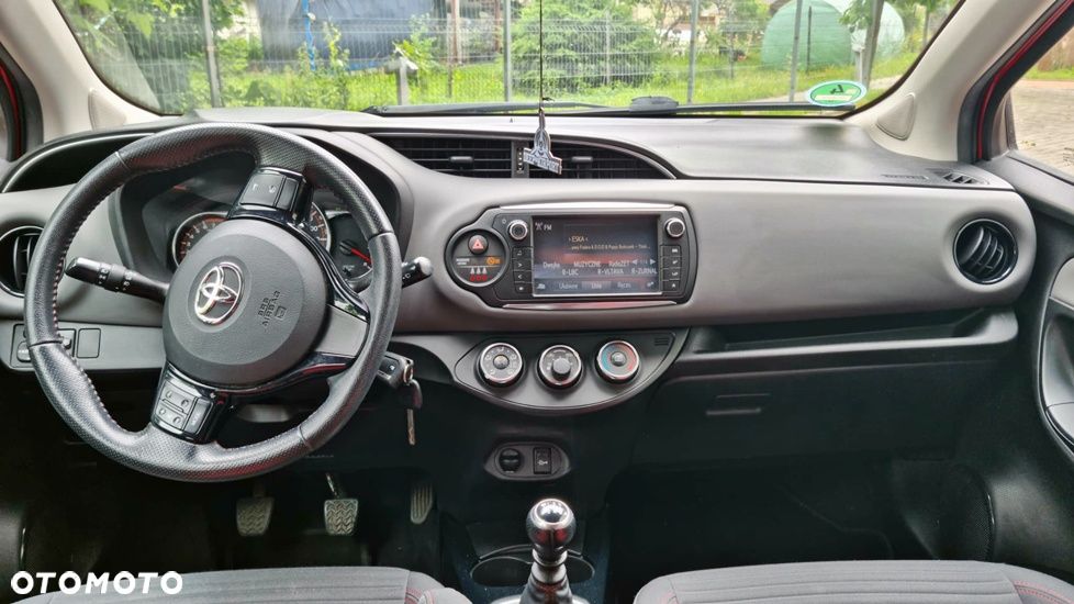 Toyota Yaris 1.33 Premium - 13