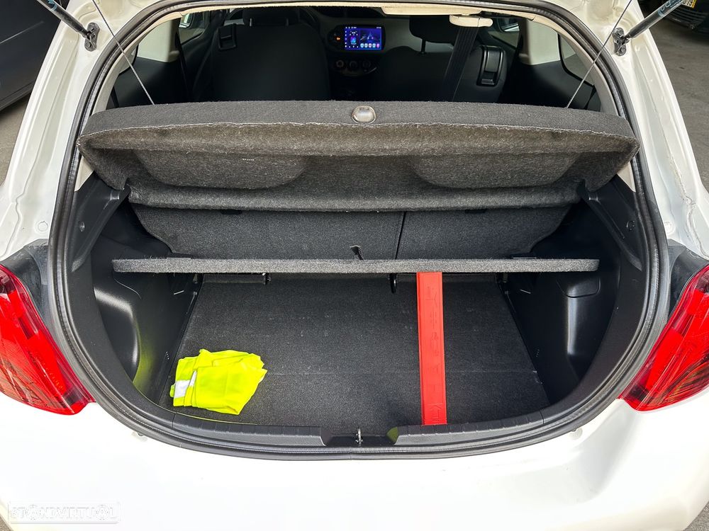 Toyota Yaris 1.4 D-4D Cool - 29