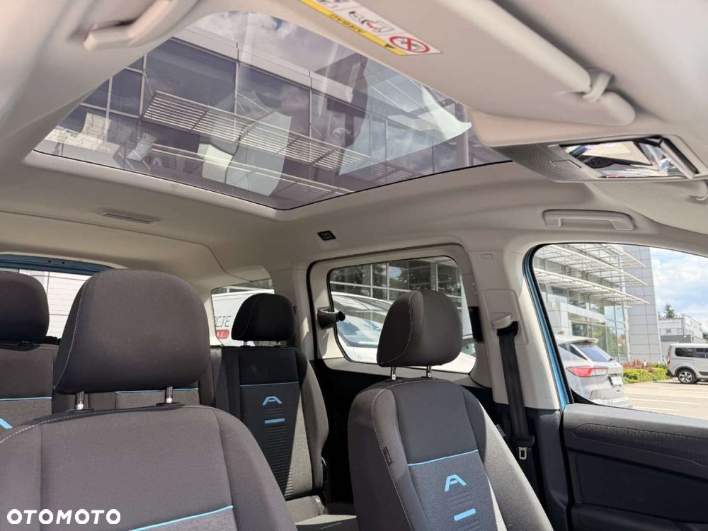 Ford Tourneo Connect Grand - 24