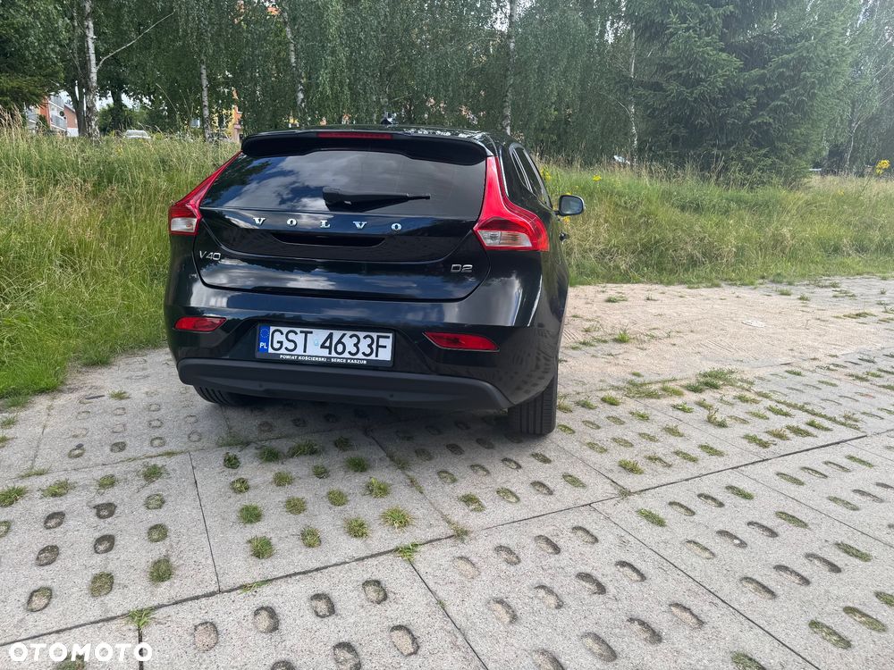 Volvo V40 D2 Drive-E R-Design Momentum - 11