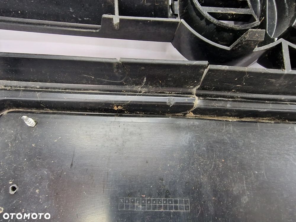 AUDI A4 B8 LIFT 11- ATRAPA / GRILL PRZEDNI PRZÓD , NR 8K0853651E / 8K0853651F , NR AUKCJI GR4 - 23