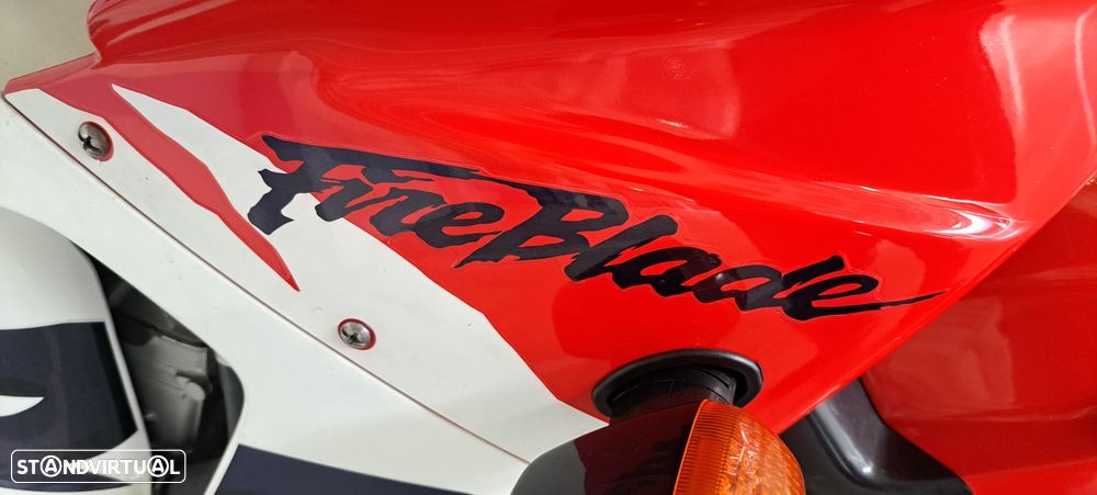 Honda CBR CBR 900 RR Fireblade - 11