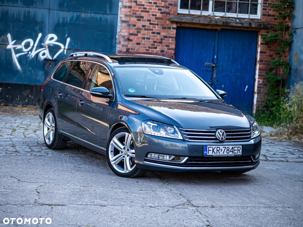 Volkswagen Passat 2.0 TDI Highline - 11