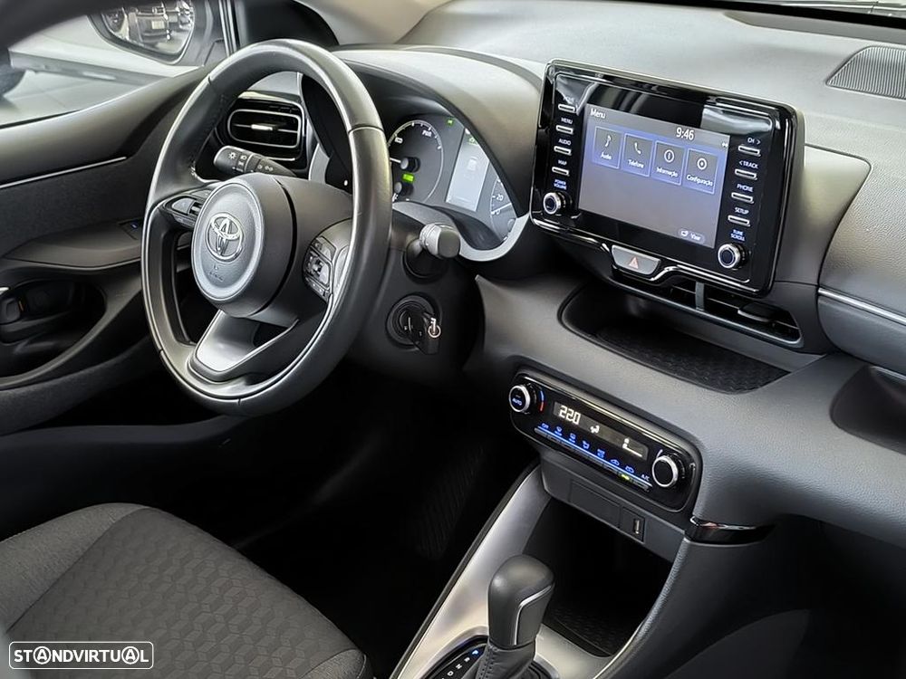 Toyota Yaris 1.5 HDF Comfort Plus - 29