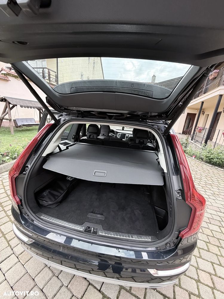 Volvo XC 90 - 23