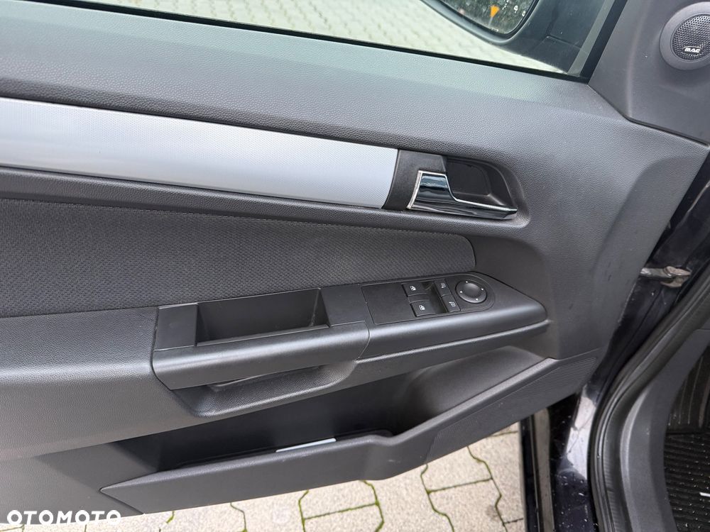Opel Astra - 9