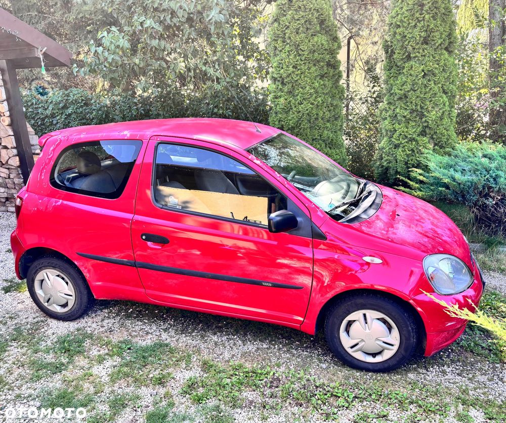 Toyota Yaris 1.0 Base - 2