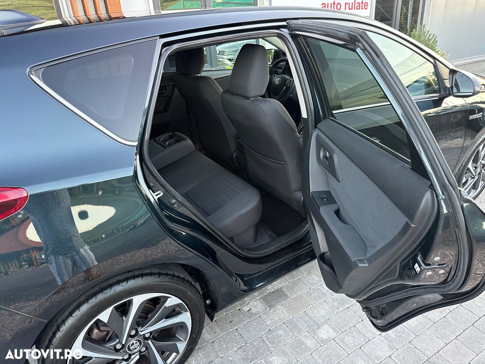 Toyota Auris 1.8 L VVT-i Hybrid Sol - 7
