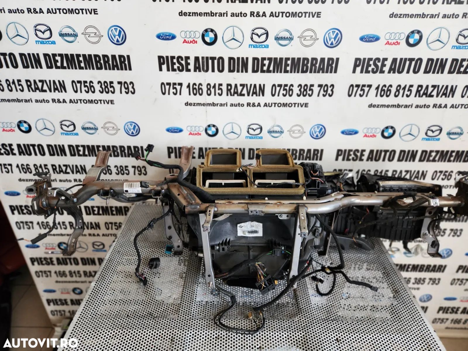Armatura Tulumba Bord Carcasa Aeroterma Completa Bmw Seria 3 F30 F31 F34 Seria 4 F32 F33 F36 Volan - 1