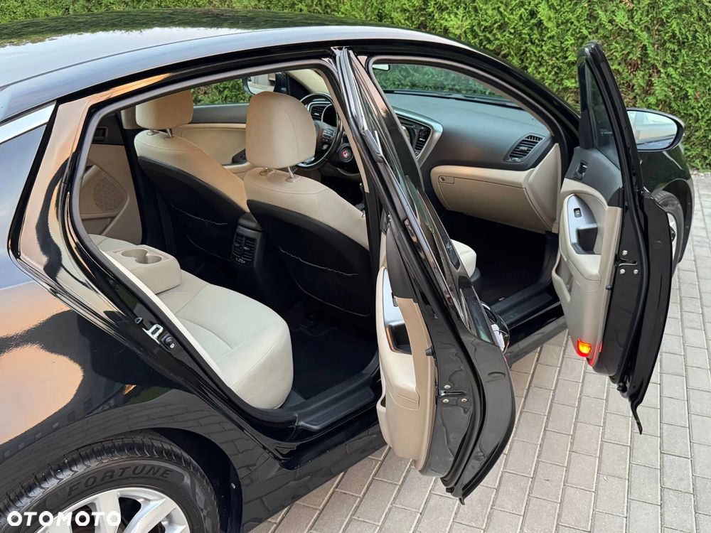 Kia Optima - 12