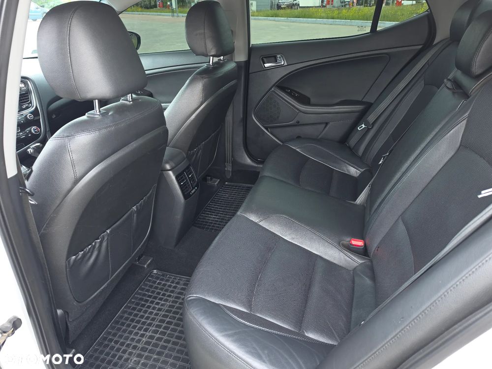 Kia Optima 1.7 CRDi XL - 12