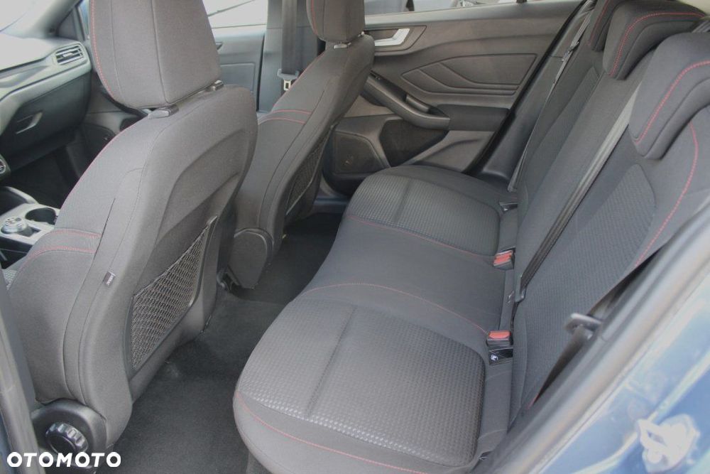 Ford Focus - 24