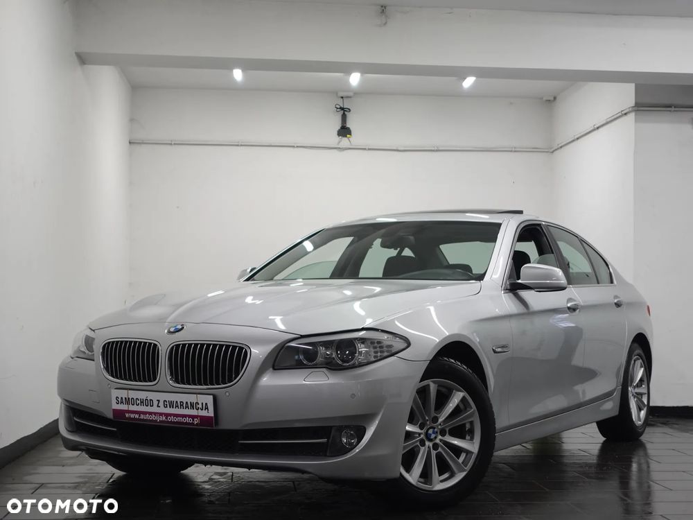 BMW Seria 5 528i - 16