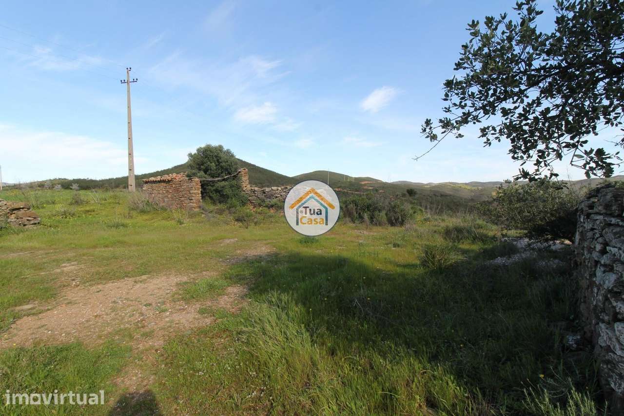 Armazém Rústico com Vista Mar para Recuperar – Serra de Tavira - Grande imagem: 3/18