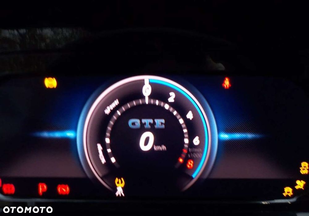 Volkswagen Golf - 37