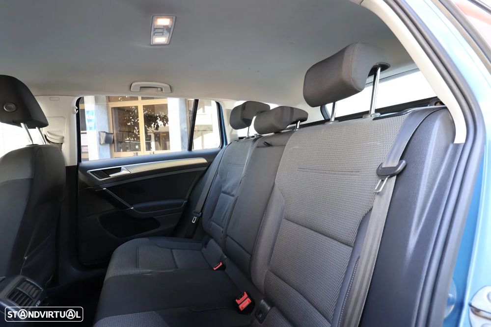 VW Golf Variant 1.6 TDi GPS Edition - 12