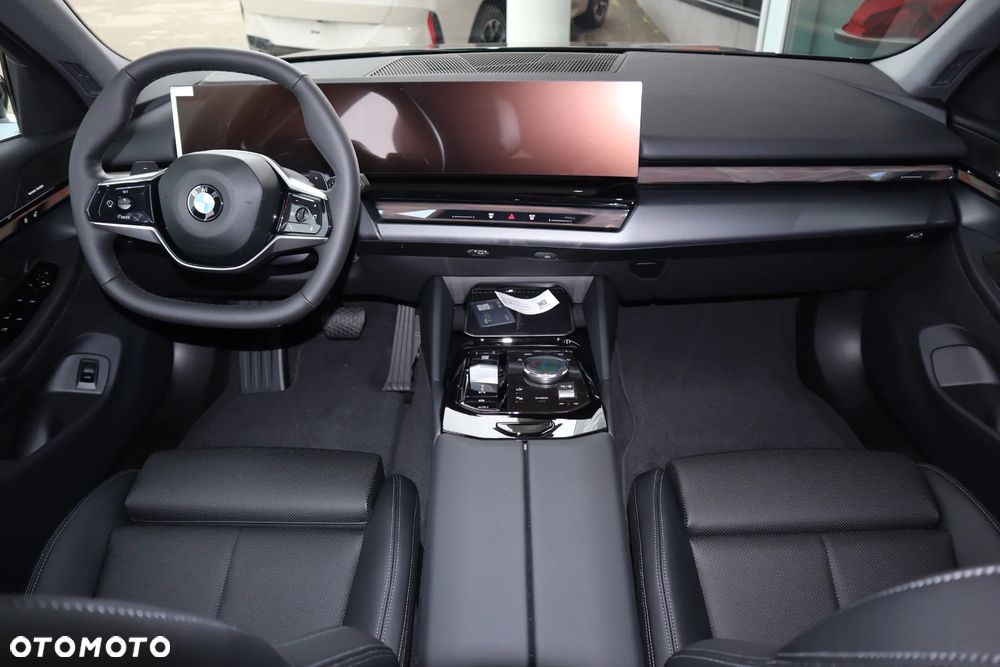 BMW Seria 5 - 11