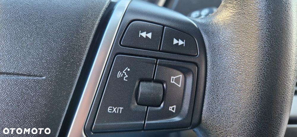 Volvo V40 T3 Drive-E R-Ocean Race - 15