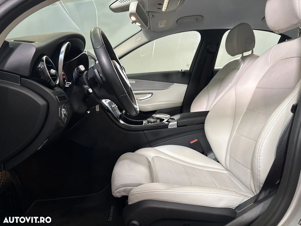 Mercedes-Benz C 200 4MATIC Aut. - 24