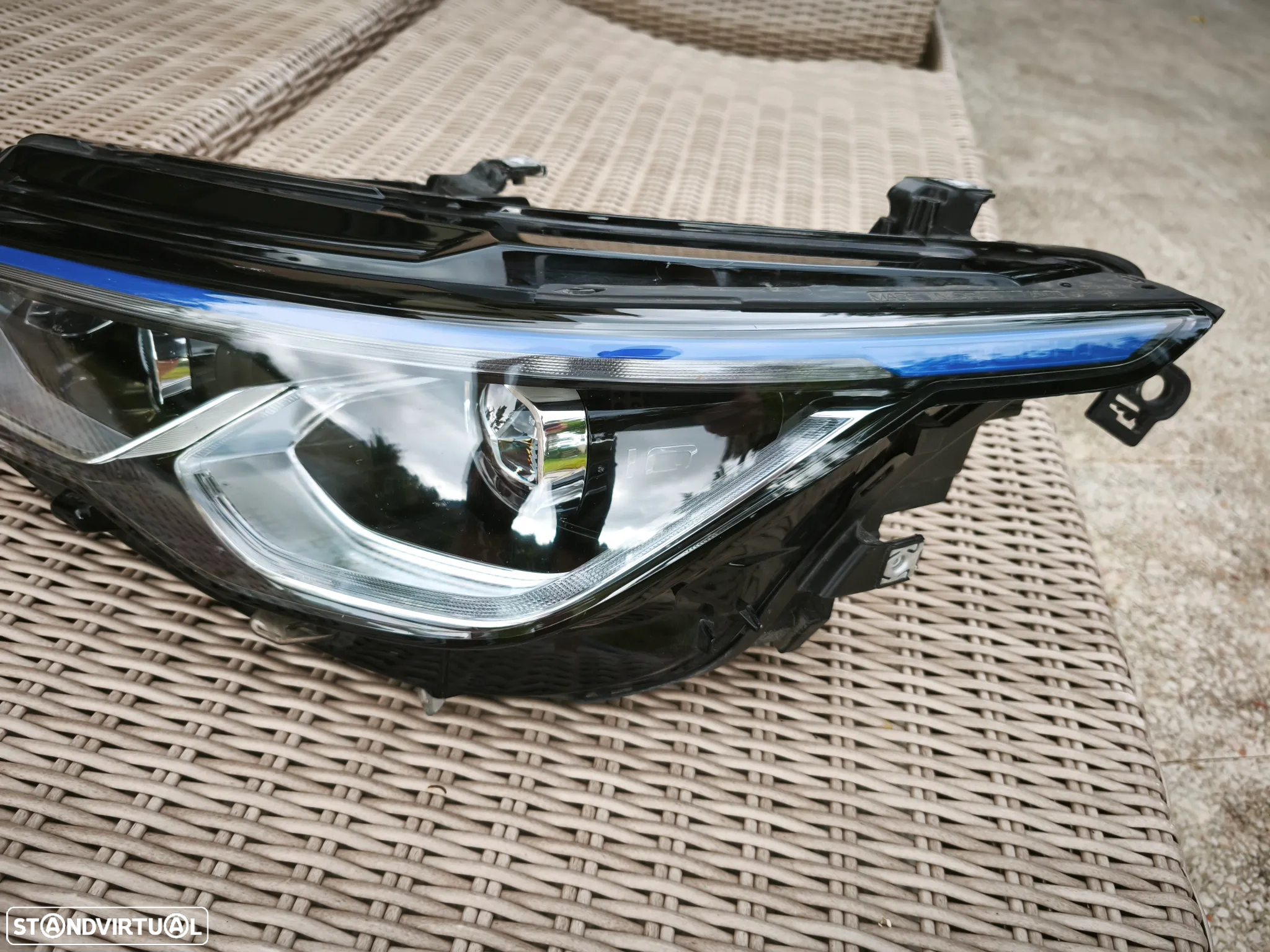Farol esquerdo full Led matrix Golf 8 GTE - 5H1941059B - 5