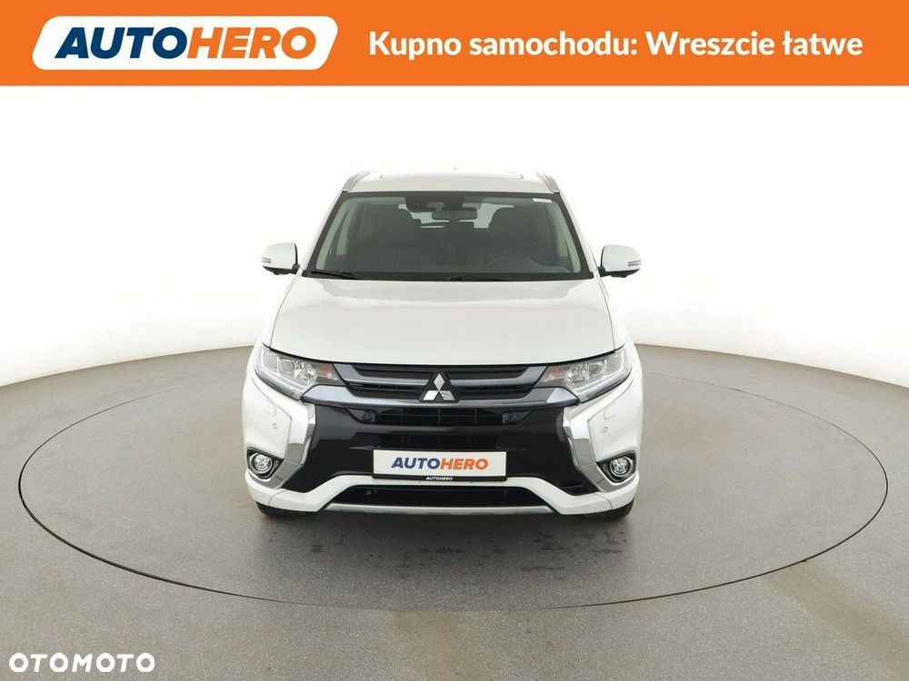 Mitsubishi Outlander Instyle NAVI - 12