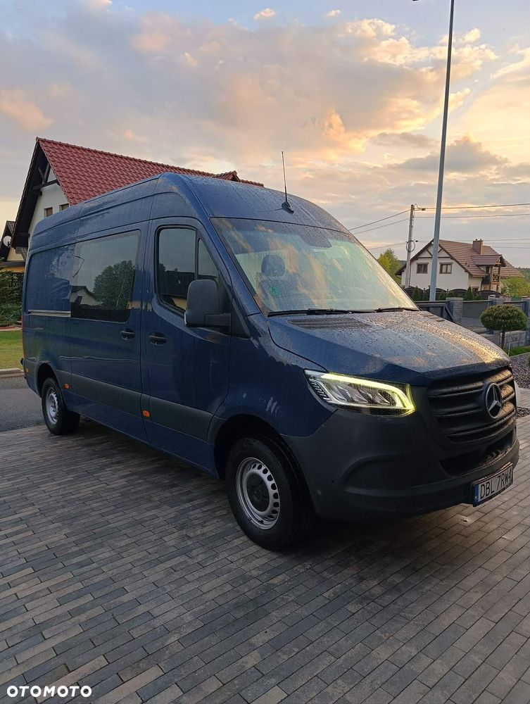 Mercedes-Benz Sprinter - 2