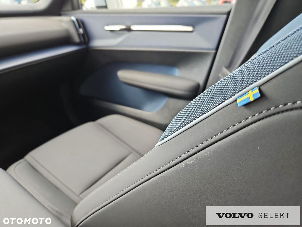 Volvo EX30 69kWh Single Motor Long Range Core - 28
