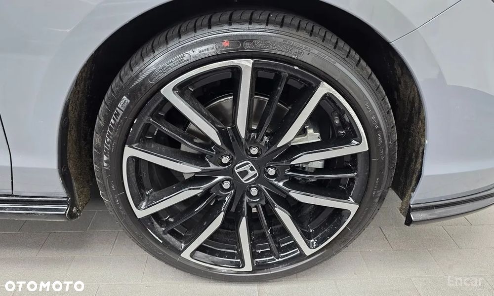 Honda Accord - 2