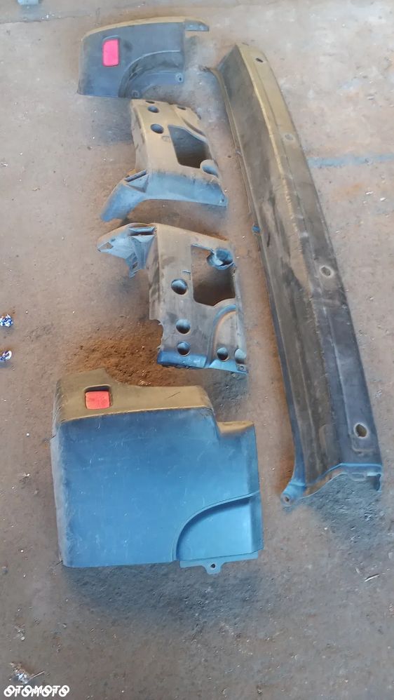 F.VAT ZDERZAK TYLNY ŚLIZGI NAROŻNIK ZDERZAKA PDC Renault Master III MOVANO B - 2