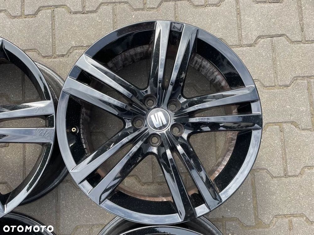 Felga Seat Ibiza FR Cupra 6J0601025Q 7Jx17 ET43 4 x 100 - 4