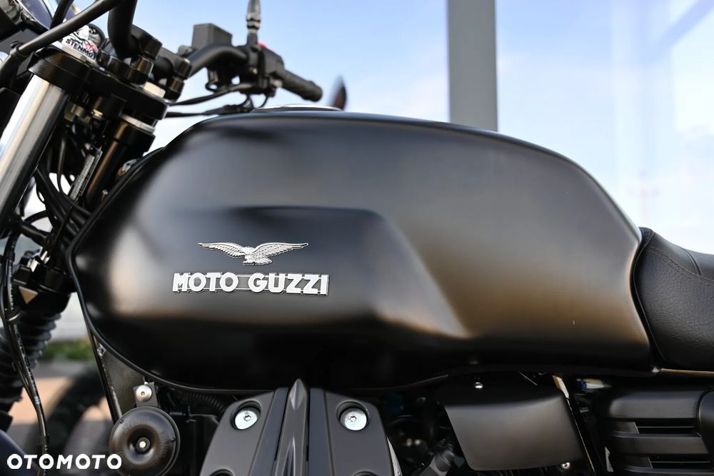 Moto Guzzi V7 - 34