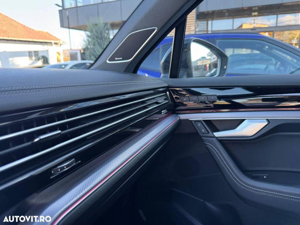 Volkswagen Touareg V6 TDI R-Style - 29