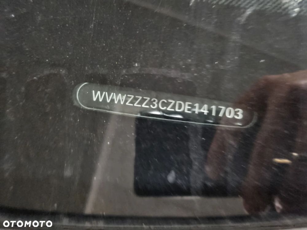 Volkswagen Passat 2.0 TDI Comfortline - 8