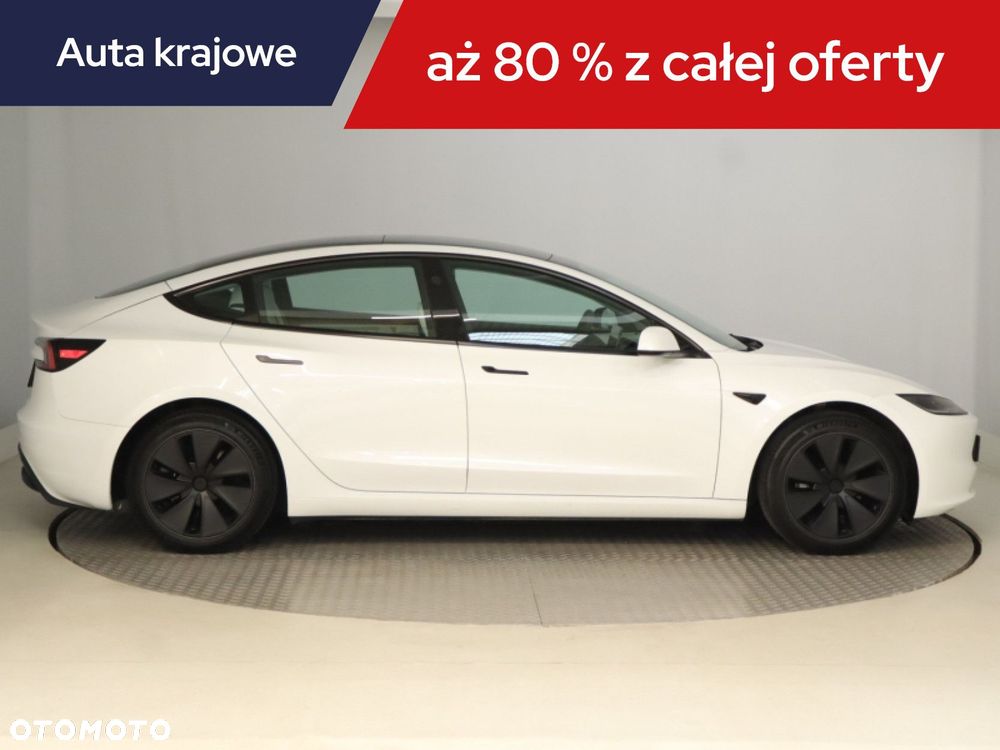 Tesla Model 3 - 8