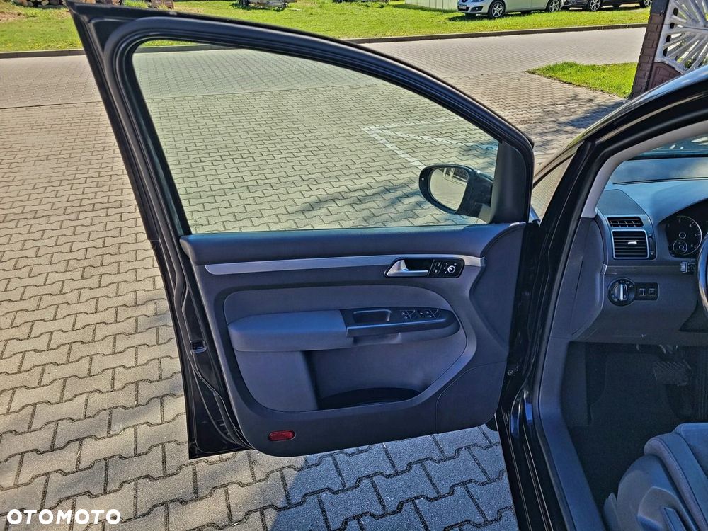 Volkswagen Touran 1.6 TDI DPF BlueMotion Technology DSG Highline - 33