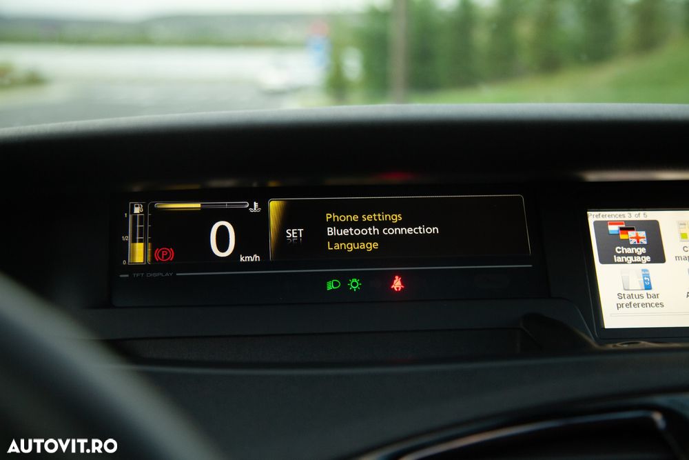 Renault Grand Scenic - 33