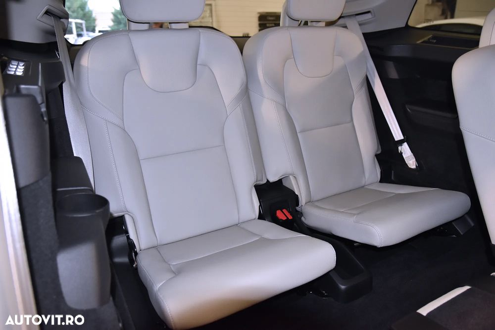 Volvo XC 90 D5 AWD Momentum - 13