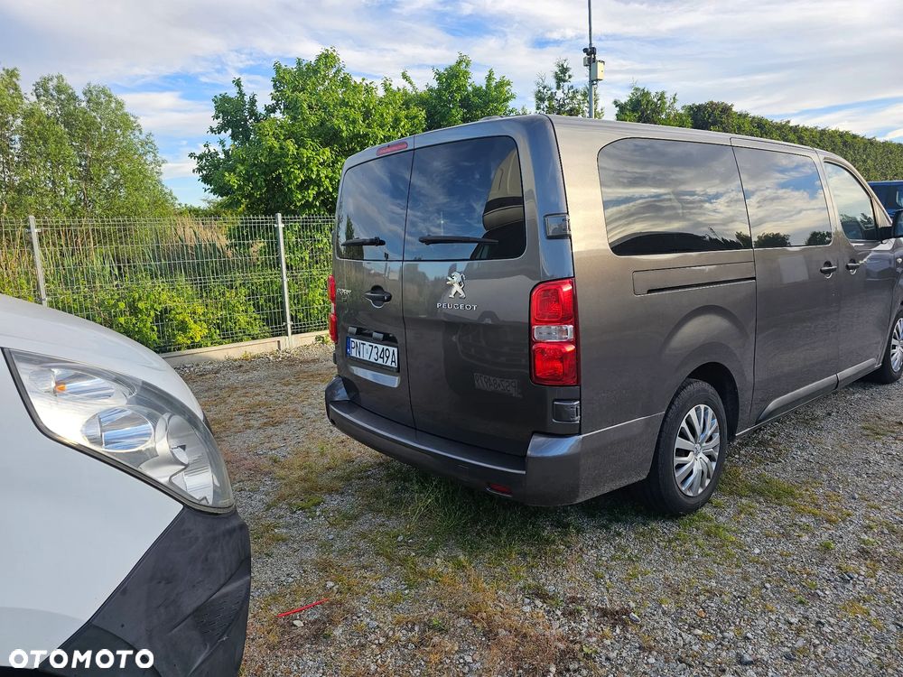 Peugeot Traveller - 4
