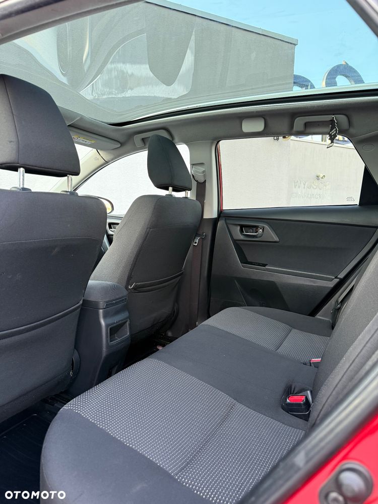 Toyota Auris 2.0 D-4D Premium Comfort - 18
