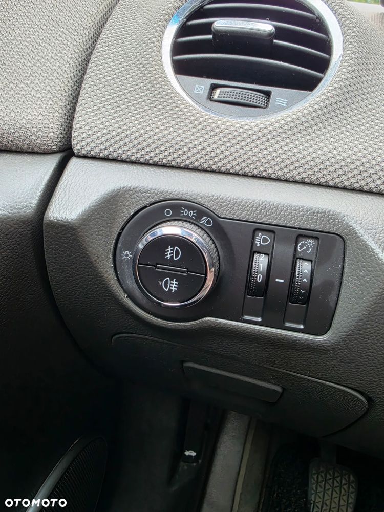 Chevrolet Cruze 1.6 - 22