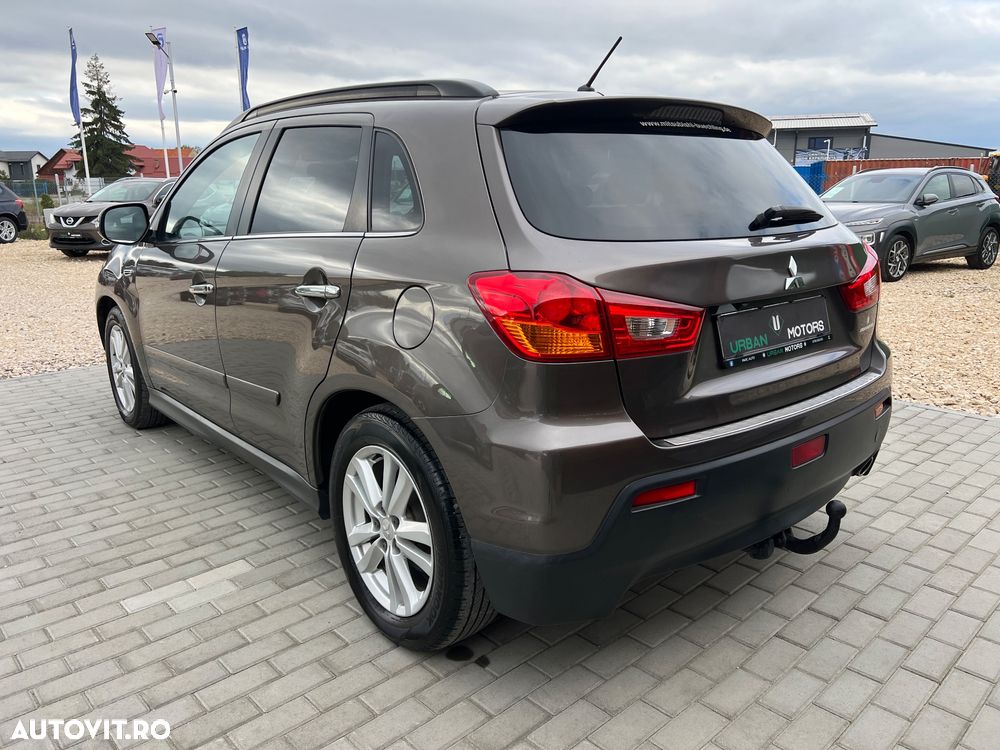 Mitsubishi ASX 1.8 DI-D 4WD Instyle - 12