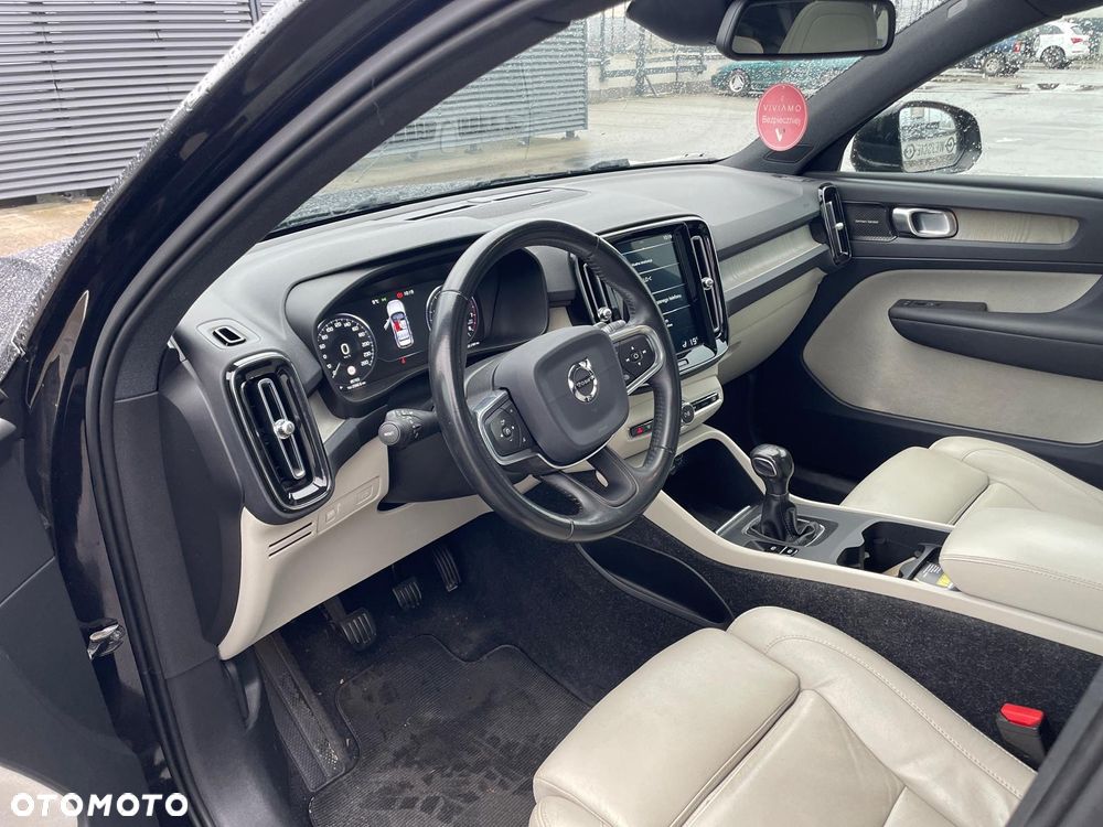 Volvo XC 40 T3 Inscription - 18