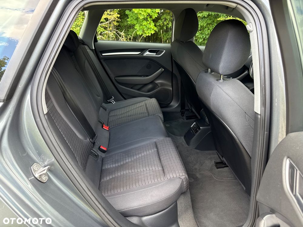 Audi A3 Sportback 2.0 TDI sport - 18