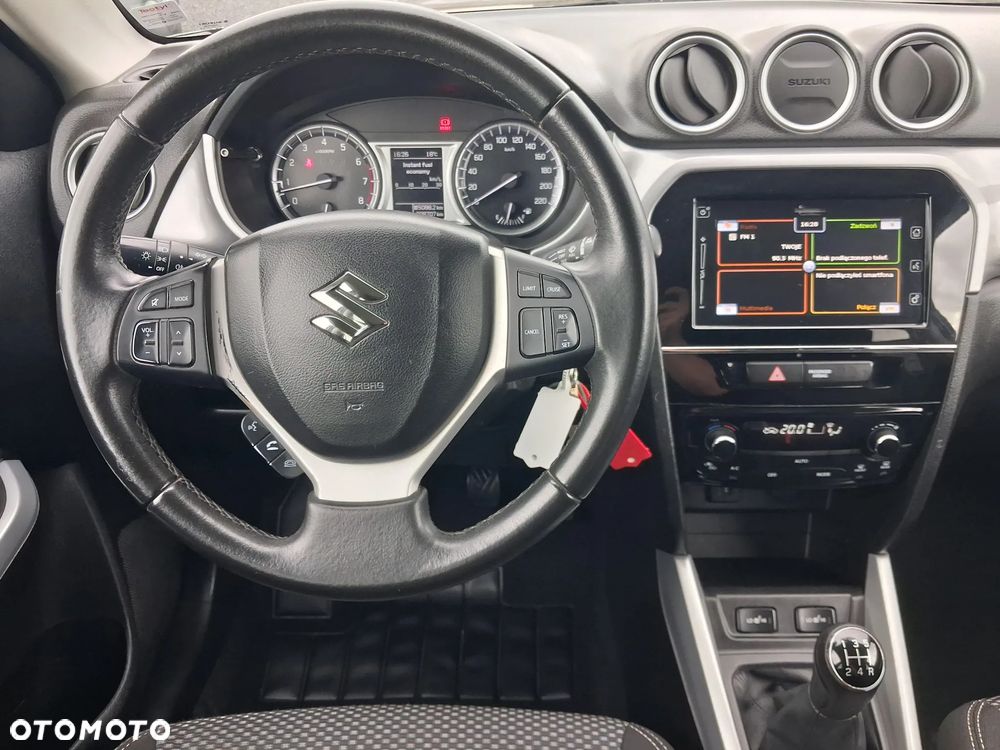 Suzuki Vitara 1.6 (4x2) Comfort+ - 22