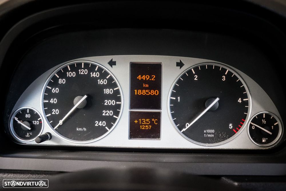 Mercedes-Benz B 180 CDI - 16