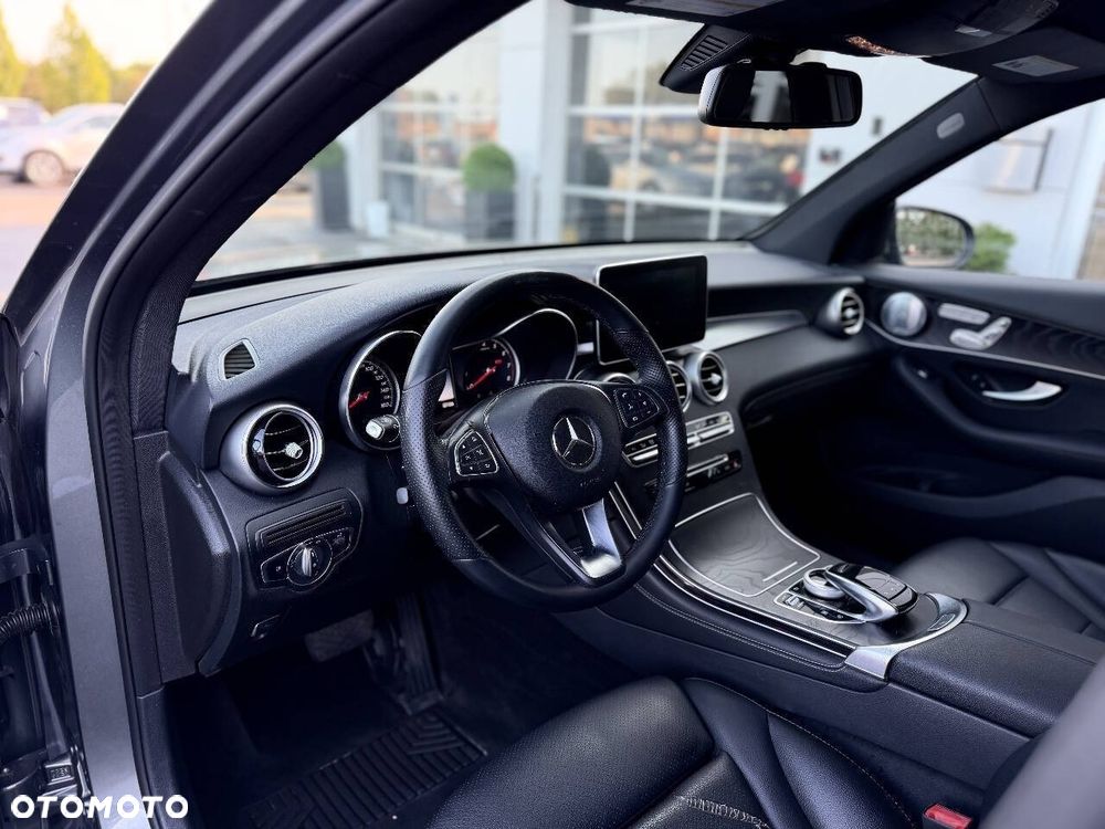 Mercedes-Benz GLC 300 4Matic 9G-TRONIC - 11
