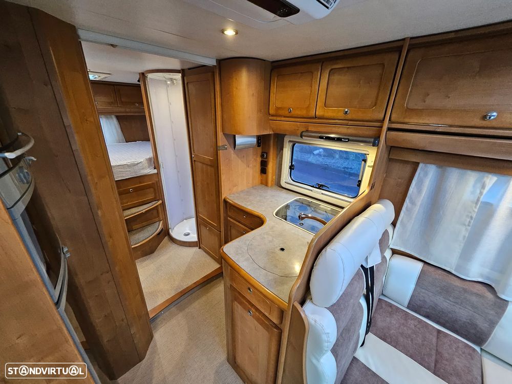 Rapido Le Randonneur 9097F CHASSI AL-KO Cama transversal + BASCULANTE - 31