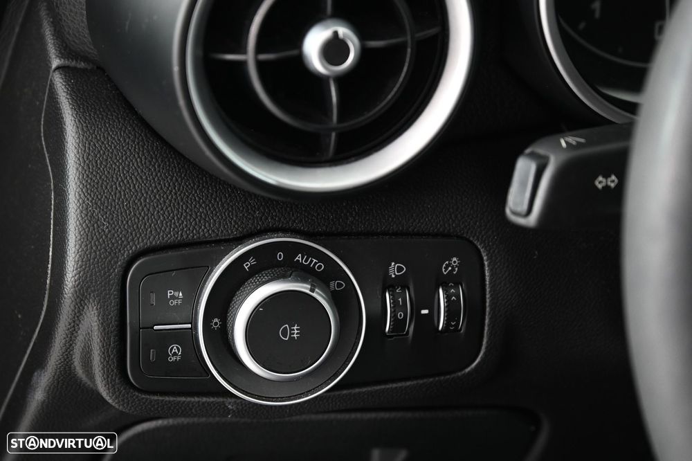 Alfa Romeo Giulia 2.2 D Ti AT8 - 24