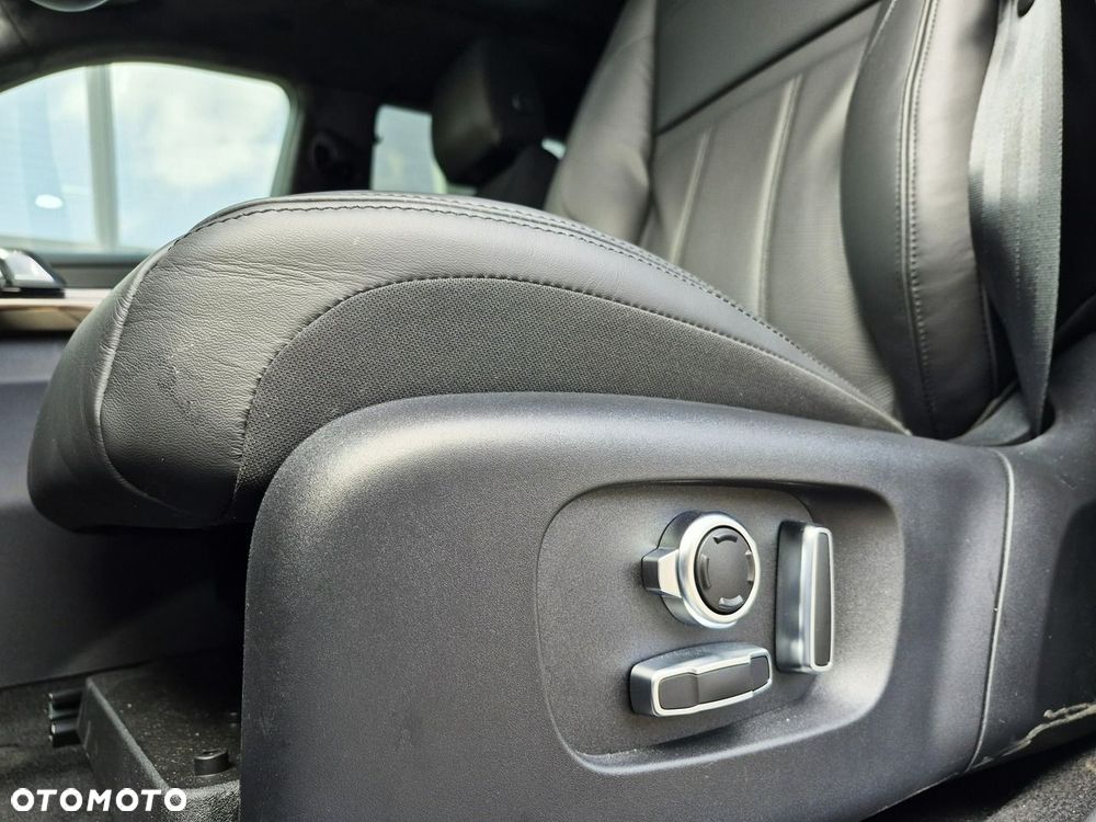Land Rover Range Rover Evoque - 22