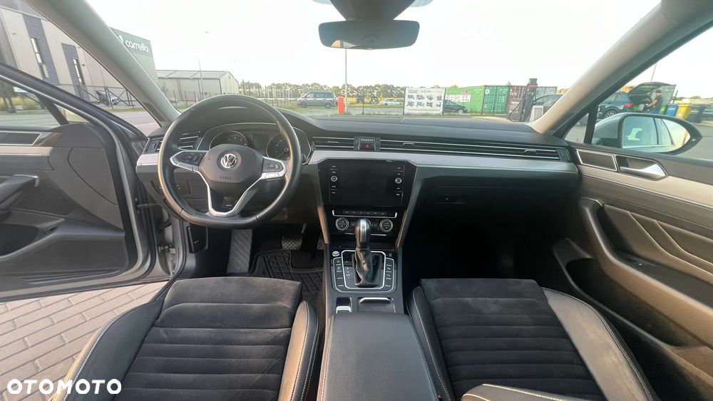 Volkswagen Passat 2.0 TSI Elegance DSG - 11